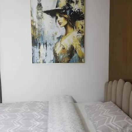 Cozy Apartment Tirana